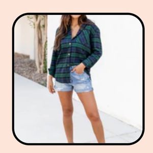 Pink lily plaid blue green top size small